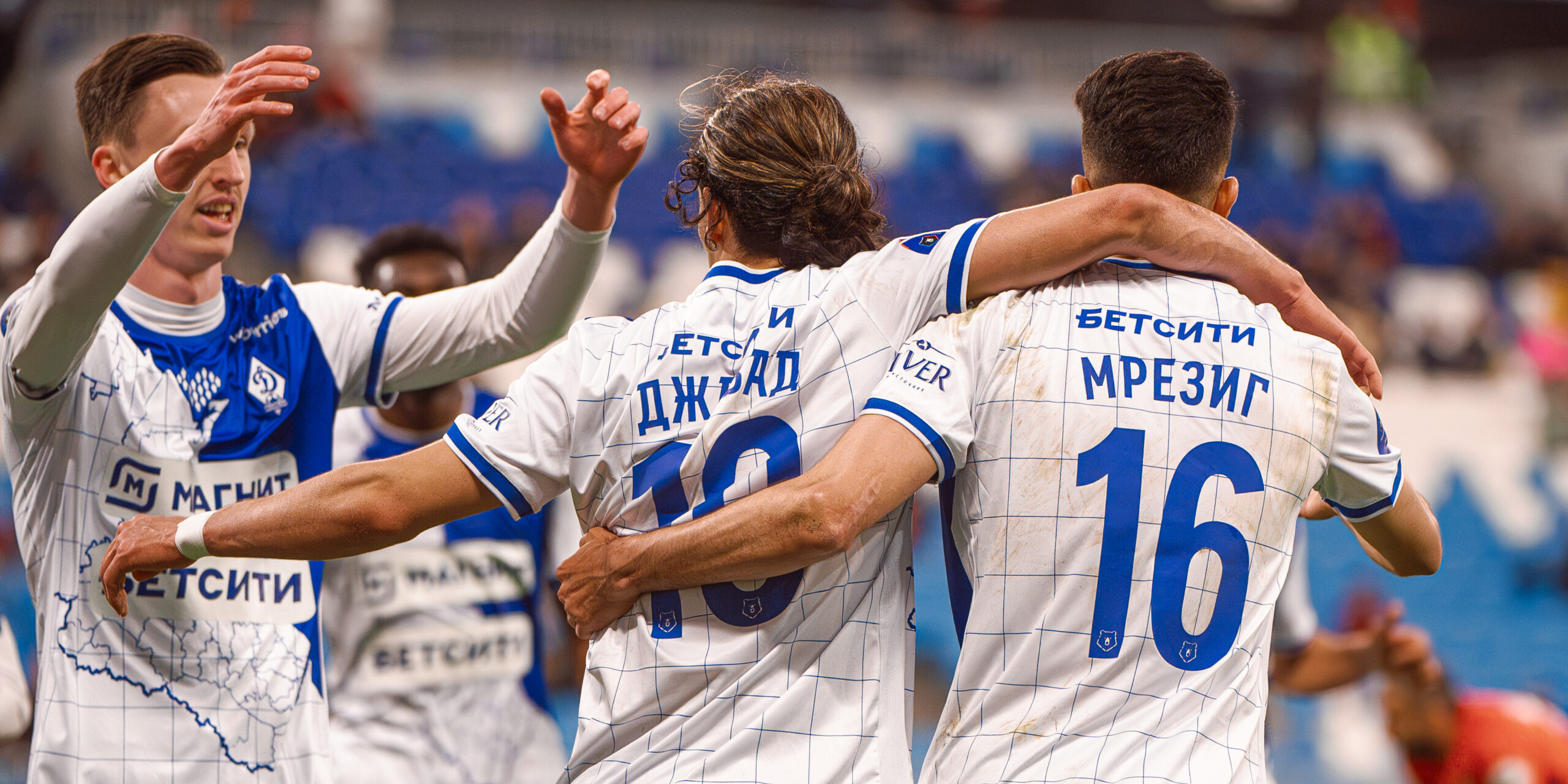 «Динамо» на выезде сыграло вничью с «Акроном»